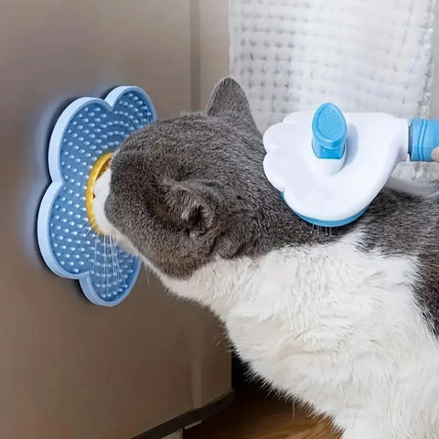 1Pcs Durable With Suction Cup Dog Licking Mat Sunflower Shaped Silicone Pet Lick Pad Cat Placemat Pet Supply