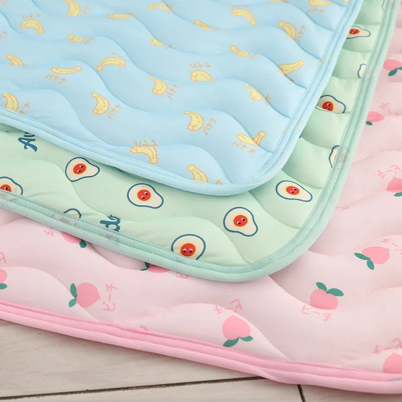 Summer pet mat Cool pet mat Cool cat and dog sofa mat cool ice silk cool breathable pet mat dog ice mat