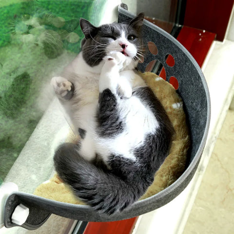 Premium Window-Mounted Cat Hammock Bed - Plush Perch Cushion with Secure Suction Cups for Cats, Ferrets, Chinchillas